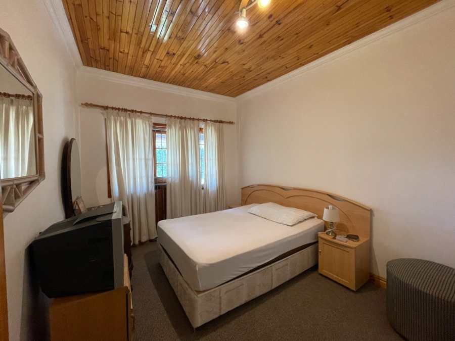 10 Bedroom Property for Sale in Roodefontein AH Western Cape